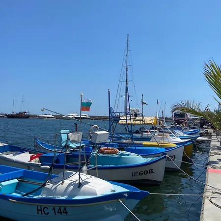 アパート Horizon 12 'a'