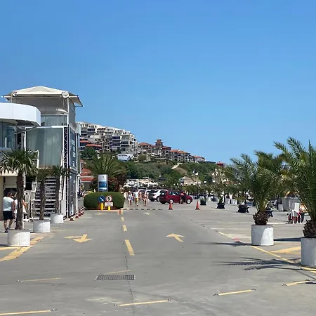 Apartment Horizon 12 'a' *