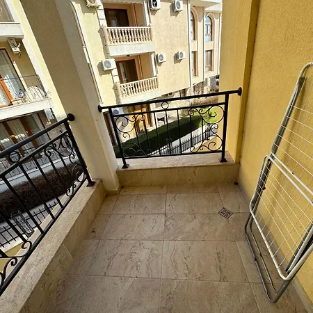 Apartment Horizon 12 'a' *