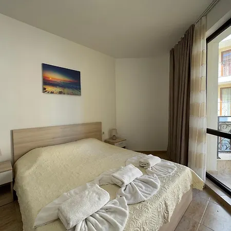 Апартаменти Horizon 12 'a' Светий Влас
